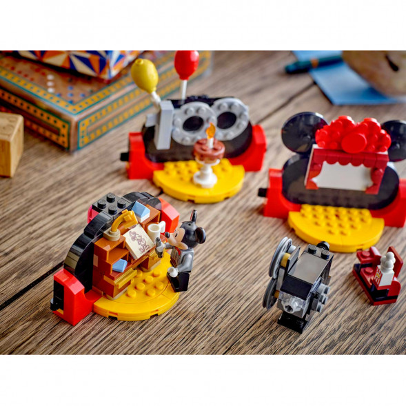 Конструктор LEGO Disney 40600 Празднование 100-летия Дисней в Севастополе