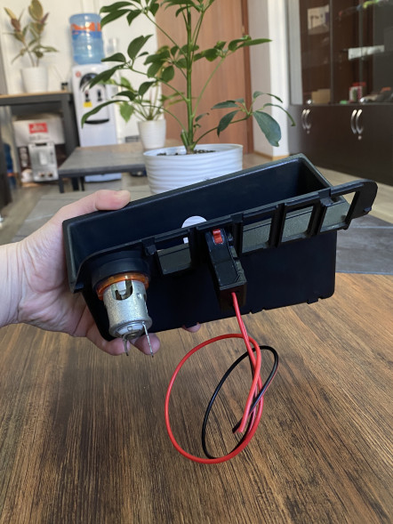 Блок зарядки USB-C 65W для BMW E36 в Севастополе