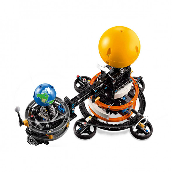 Конструктор LEGO Technic 42179 Планета Земля и Луна на орбите в Севастополе