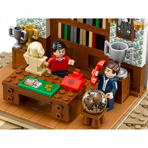 Конструктор LEGO Коллекционные наборы 76052 Логово Бэтмена в Севастополе