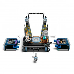 Констурктор LEGO Wednesday 76780 Фигурка Венсдей Аддамс