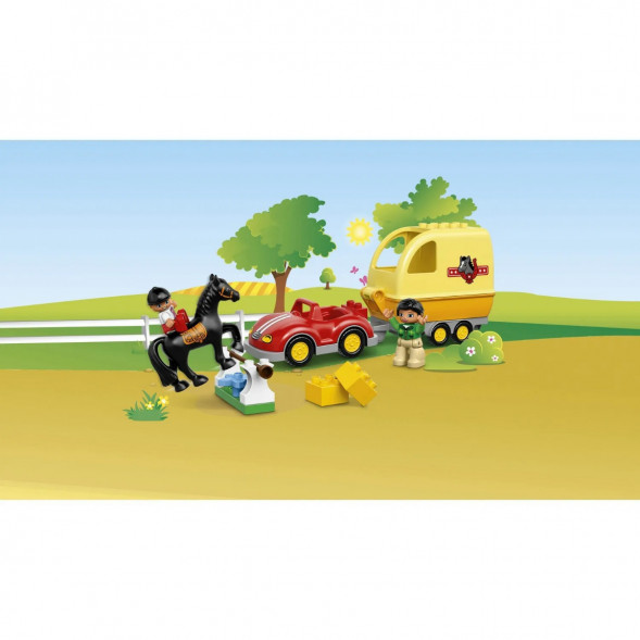 Конструктор LEGO DUPLO Town 10807 Трейлер для лошадок в Севастополе