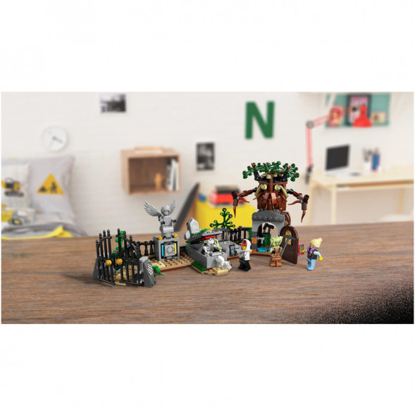 Конструктор Lego Hidden Side 70420 Загадка Старого Кладбища в Севастополе