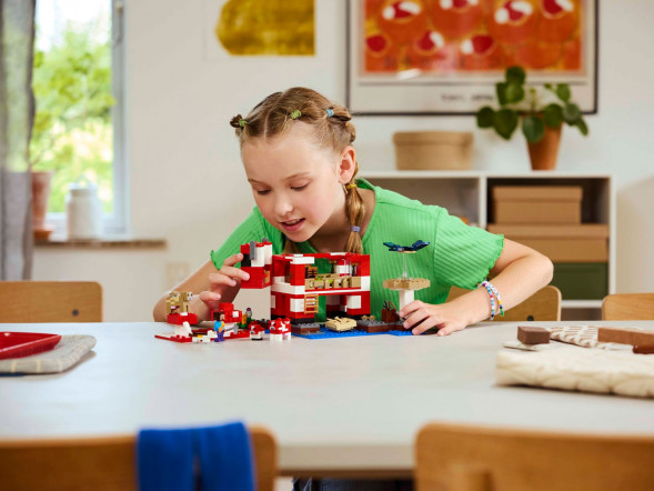 Конструктор LEGO Minecraft 21270 Грибной дом в Севастополе