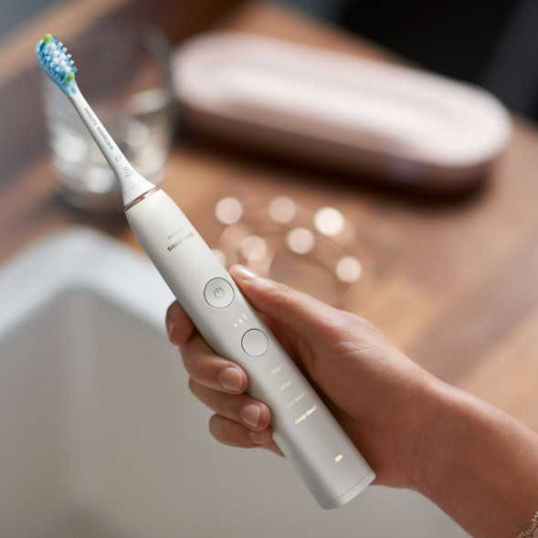 Электрическая зубная щетка Philips Sonicare HX9911/94, белый в Севастополе