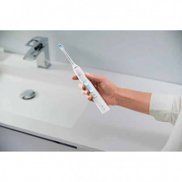 Электрическая звуковая зубная щетка Philips Sonicare ProtectiveClean 4500, White в Севастополе