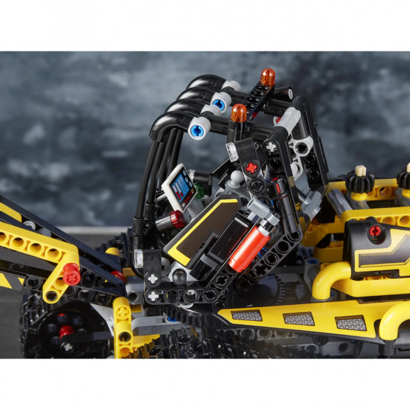 Конструктор LEGO Technic 42094 Гусеничный погрузчик в Севастополе